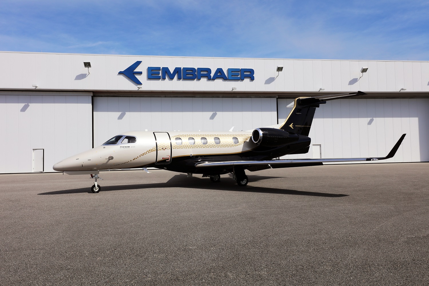 Embraer Phenom 300 Price In India